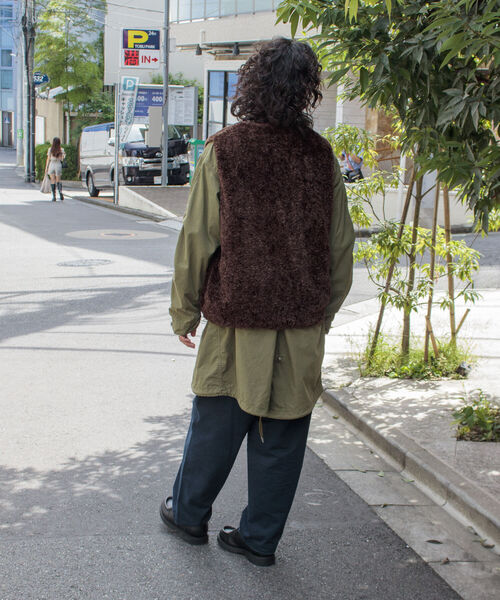 GLOSTER(グロスター)の「【GLOSTER/グロスター】ボアリバーシブルライナーベスト ボアベスト ライナー UNISEX(ベスト・メンズ・ブラウン/ブラック・L/S/M)」の8枚目の写真