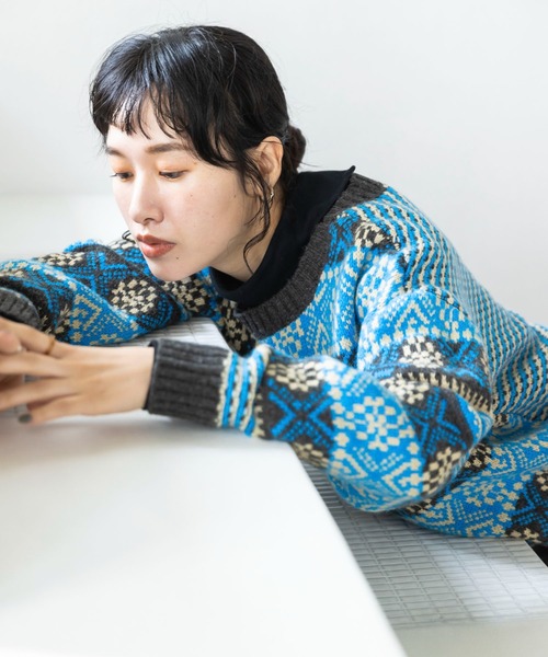 CRAFT STANDARD BOUTIQUE(クラフトスタンダードブティック)の「【WEB限定】5Gフェアアイル柄 2WAYプルオーバー *(ニット/セーター・レディース・ライトベージュ/ブルー・FREE)」の2枚目の写真