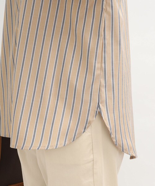 SHOO・LA・RUE（シューラルー）の「◆前を閉めても羽織でも着回しできる！バンドカラー シャツ（シャツ/ブラウス・レディース・ホワイト系/ベージュ系2/ネイビー系2・02/03/04）」の4枚目の写真