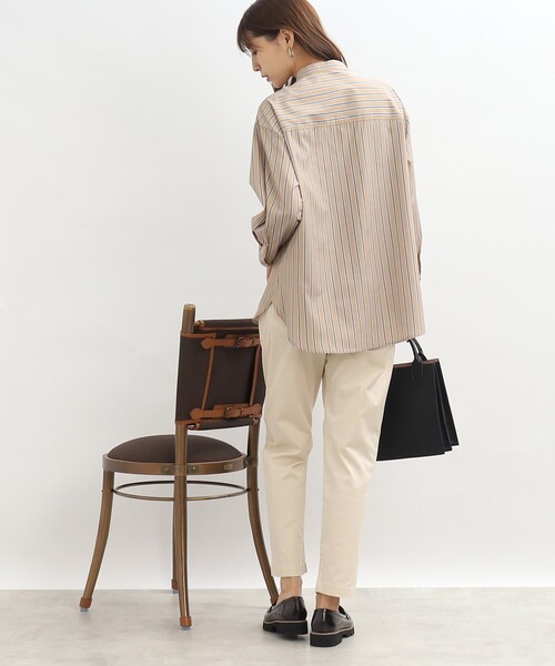 SHOO・LA・RUE（シューラルー）の「◆前を閉めても羽織でも着回しできる！バンドカラー シャツ（シャツ/ブラウス・レディース・ホワイト系/ベージュ系2/ネイビー系2・02/03/04）」の10枚目の写真