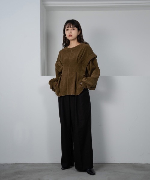 Amiur(エミレ)の「shoulder tuck knit sew(ニット/セーター・レディース・カーキ/ベージュ・FREE)」の3枚目の写真