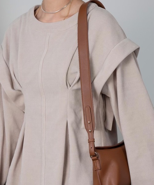 Amiur(エミレ)の「shoulder tuck knit sew(ニット/セーター・レディース・カーキ/ベージュ・FREE)」の18枚目の写真