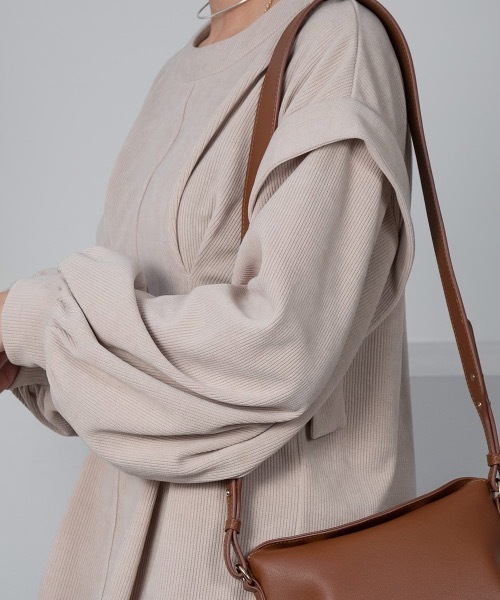 Amiur(エミレ)の「shoulder tuck knit sew(ニット/セーター・レディース・カーキ/ベージュ・FREE)」の4枚目の写真