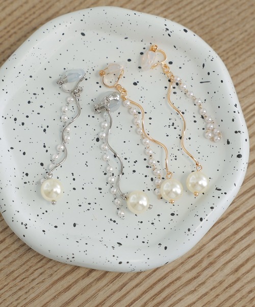 PourVous（プールヴー）の「パール チェーンイヤリング 結婚式 同窓会 オケージョン 二次会 （イヤリング・レディース・ゴールド/シルバー・FREE）」の7枚目の写真