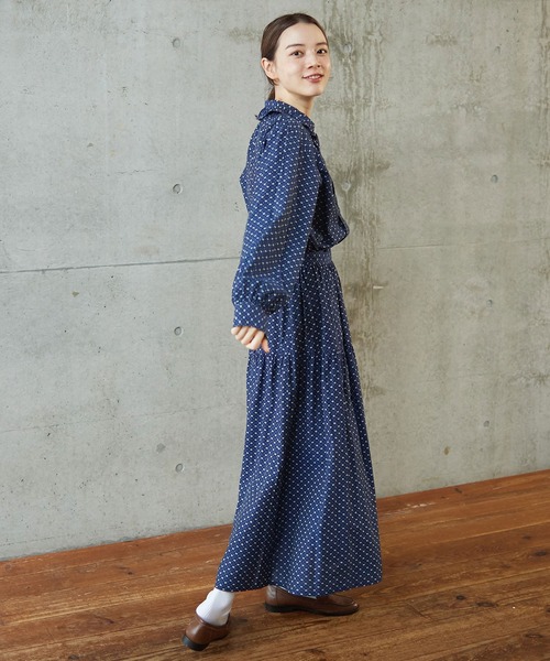 PAR ICI(パーリッシィ)の「シャンブレー小花柄プリント ティアードスカート (セットアップ対応)(スカート・レディース・ネイビー・FREE)」の15枚目の写真