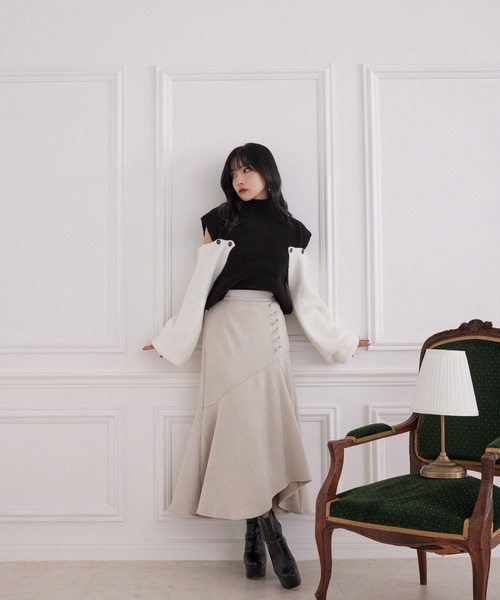 ANDGEEBEE（アンジービー）の「ハイネックオープンショルダーニット（ニット/セーター・レディース・ブラック×ホワイト/ライトカーキ・MEDIUM）」の21枚目の写真