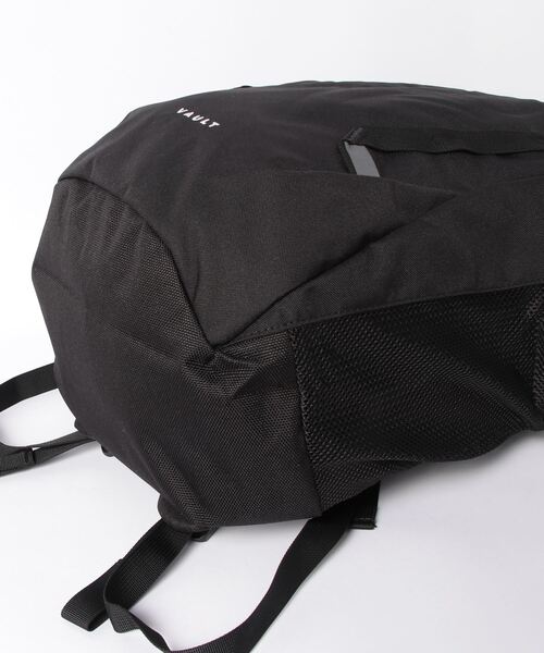THE NORTH FACE(ザノースフェイス)の「THE NORTH FACE / ノースフェイス VAULT ボルト バックパック(バックパック/リュック・メンズ・ブラック・FREE)」の3枚目の写真