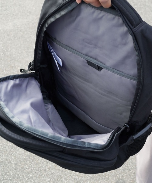 THE NORTH FACE(ザノースフェイス)の「THE NORTH FACE / ノースフェイス VAULT ボルト バックパック(バックパック/リュック・メンズ・ブラック・FREE)」の16枚目の写真