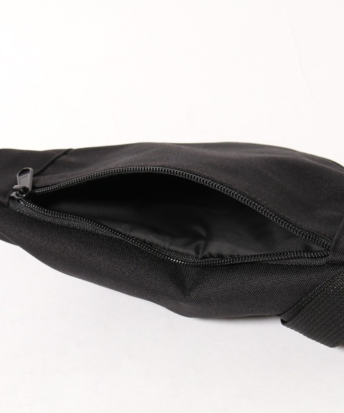 Carhartt WIP(カーハートダブリューアイピー)の「Carhartt WIP/カーハートダブリューアイピー JAKE HIP BAG ボディバッグ(ボディバッグ/ウエストポーチ・メンズ・パープル/ベージュ/ブラック・ONE SIZE)」の9枚目の写真