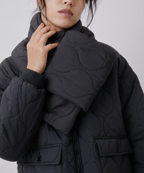 NERGY（ナージー）の「ひょうたん柄キルトマフラー（マフラー・レディース・グリーン/ホワイト/ブラック・M）」の3枚目の写真