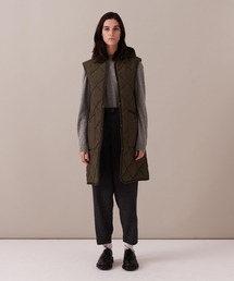 LAVENHAM（ラベンハム）の「BIG QUILTED HOODED LONGLINE GILET