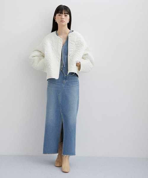 ADAM ET ROPE'(アダムエロペ)の「【サステナブル】コルセットディテールデニムスカート(デニムスカート・レディース・ターコイズブルー/サックスブルー・36/38)」の4枚目の写真