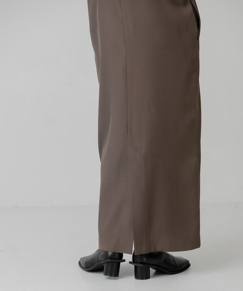 KBF(ケイビーエフ)の「Iラインキャミワンピース(ワンピース・レディース・モカ/グリーン系その他/ブラック・ONE)」の22枚目の写真