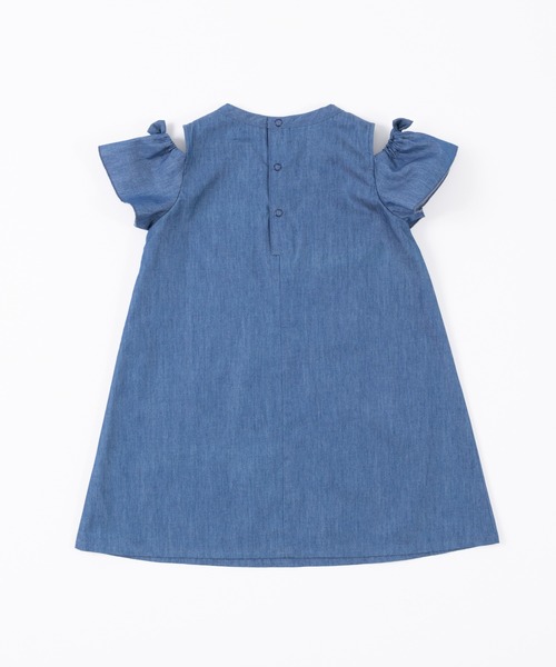 trois lapins kp（トロワラパンケーピー）の「肩開きデザイン デニムワンピース(110～130cm)（ワンピース・キッズ・ネイビー・110cm/120cm/130cm）」の6枚目の写真