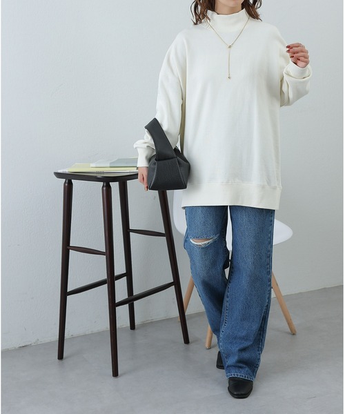 COLONY 2139（コロニートゥーワンスリーナイン）の「裏毛ハイネックプルオーバー（スウェット・レディース・ライトグレー/ブラック/オフホワイト/ブルー・FREE）」の12枚目の写真