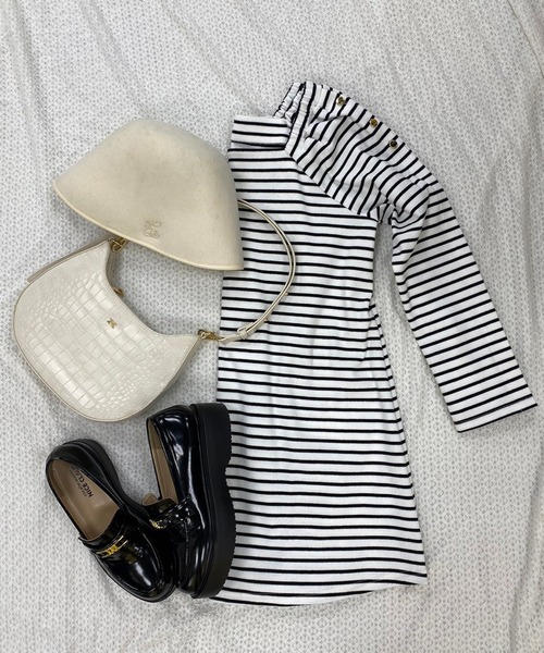 one after another NICE CLAUP（ワンアフターアナザーナイスクラップ）の「NCエンブレム付きアソートローファー　2023SS（ローファー・レディース・ブラック/ブラック系その他・SMALL/MEDIUM/LARGE）」の16枚目の写真