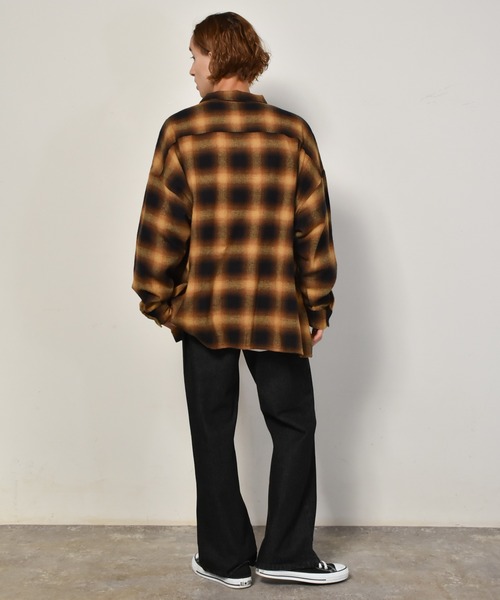 Starting Over(スターティングオーバー)の「ピンタックセミフレアデニムパンツ(デニムパンツ・メンズ・インディゴブルー/ブルー系/ケミカルウォッシュ/ブラック系その他/ブラック・M/L/XL)」の17枚目の写真