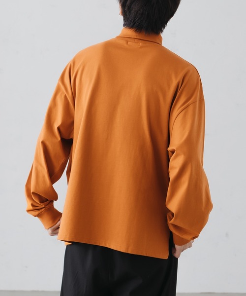 epnok(エプノック)の「タートルネックルーズロンT(Tシャツ/カットソー・メンズ・グレイッシュベージュ/オレンジ/オフホワイト/ブラック・SMALL/MEDIUM/LARGE)」の13枚目の写真