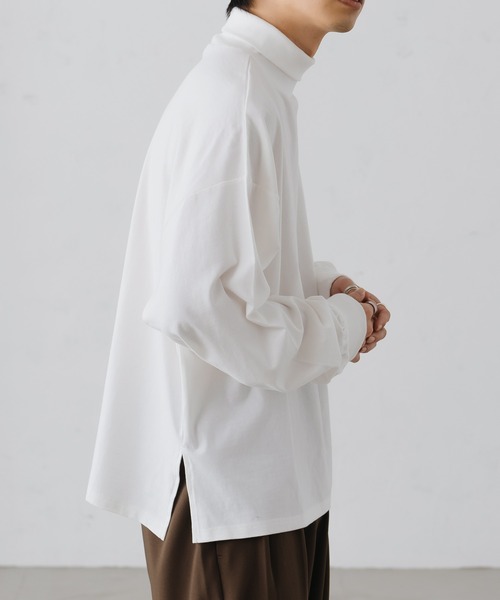 epnok(エプノック)の「タートルネックルーズロンT(Tシャツ/カットソー・メンズ・グレイッシュベージュ/オレンジ/オフホワイト/ブラック・SMALL/MEDIUM/LARGE)」の11枚目の写真