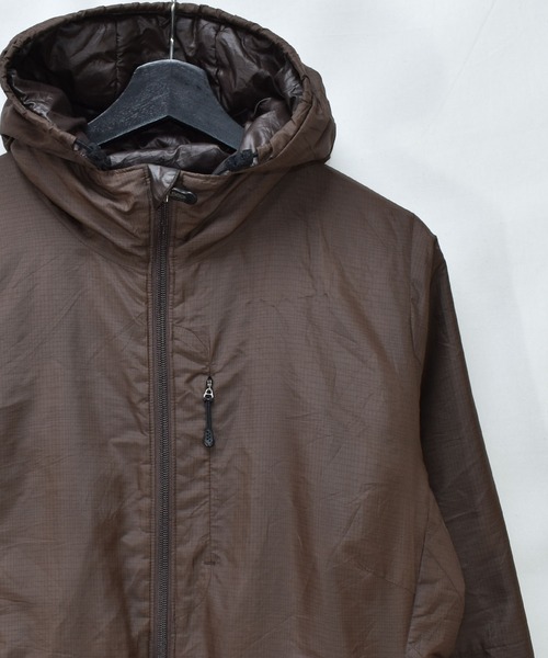 patagonia(パタゴニア)の「【ヴィンテージ古着】Patagonia / パタゴニア ロゴ 中綿入り フルジップジャケット(ブルゾン・レディース・ブラウン・LARGE)」の4枚目の写真