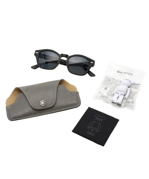 Boston Club（ボストンクラブ）の「BE@RBRICK BOSTON CLUB SPECIAL BOX SET [サングラス+BE@RBRICK100%同梱]（サングラス・メンズ・ブラック/ブラック系その他/ブラウン系その他/オリーブ・FREE）」の2枚目の写真