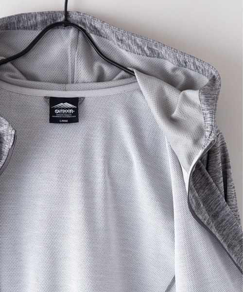 OUTDOOR PRODUCTS（アウトドアプロダクツ）の「【OUTDOOR PRODUCTS/アウトドアプロダクツ】速乾　透湿　UVカット　吸水速乾　抗菌防臭加工　リフレクター　軽量　パーカー　ラッシュガード（パーカー・レディース・ブラック/ネイビー/グレー・MEDIUM/LARGE）」の17枚目の写真