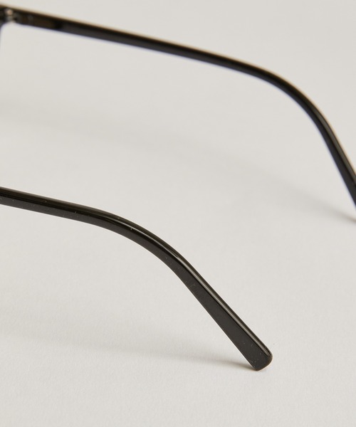 Lui's（ルイス）の「ボストンタイプ#１ / カラーレンズサングラス(偏光・調光)（サングラス・メンズ・ライトグレー/ブルー/パープル/ブラウン・FREE）」の9枚目の写真