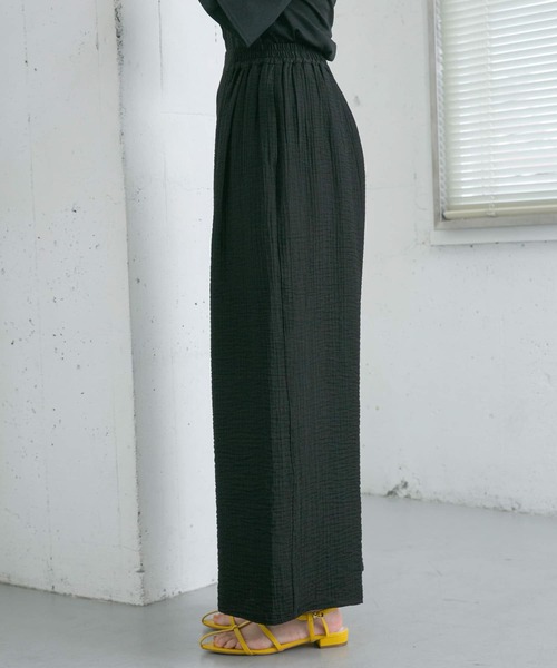 KBF（ケイビーエフ）の「ワッシャーWIDEイージーパンツ（その他パンツ・レディース・ブラック/オフホワイト・ONE）」の17枚目の写真