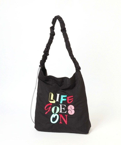 BAYFLOW(ベイフロー)の「グラフィック刺繍トート(トートバッグ・レディース・ブラック/アイボリー・FREE)」の2枚目の写真