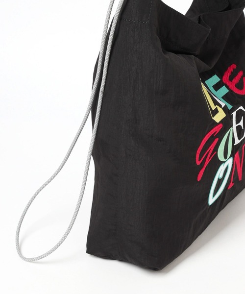 BAYFLOW(ベイフロー)の「グラフィック刺繍トート(トートバッグ・レディース・ブラック/アイボリー・FREE)」の17枚目の写真