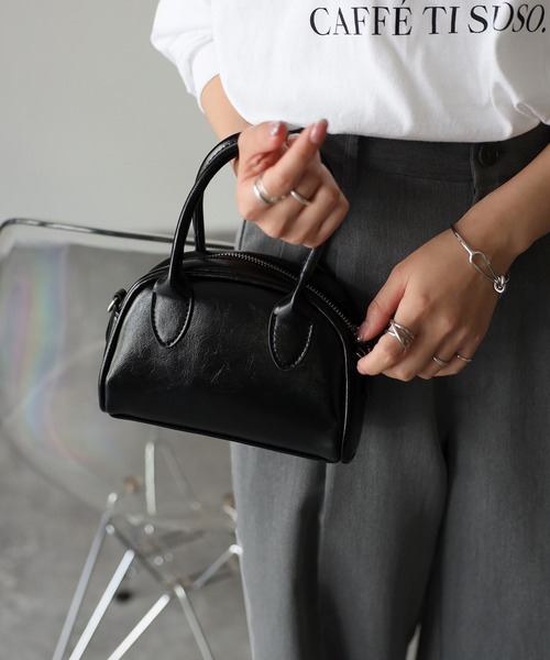 Riberry（リベリー）の「ミニラウンドショルダーバッグ（ハンドバッグ・レディース・ブラック/ホワイト・FREE）」の5枚目の写真