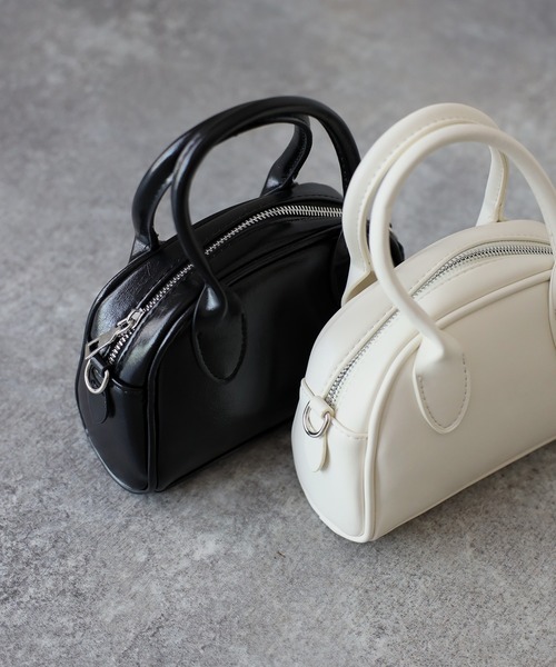 Riberry（リベリー）の「ミニラウンドショルダーバッグ（ハンドバッグ・レディース・ブラック/ホワイト・FREE）」の6枚目の写真