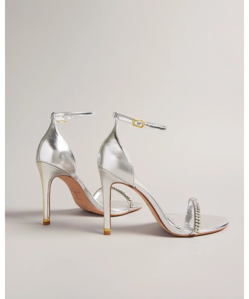 Ted Baker(テッドベーカー)の「HELENNI クリスタルディテール ピンヒールサンダル(サンダル・レディース・シルバー・38/37/39/36)」の6枚目の写真