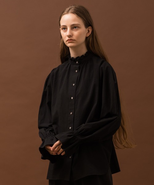 ALLUMER（アリュメール）の「ワッシャーコットンフリルカフスリーブ（シャツ/ブラウス・レディース・ホワイト/ブラック・1）」の17枚目の写真