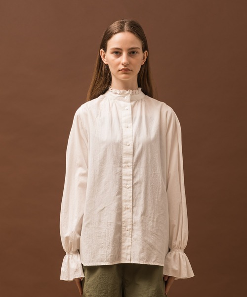 ALLUMER（アリュメール）の「ワッシャーコットンフリルカフスリーブ（シャツ/ブラウス・レディース・ホワイト/ブラック・1）」の8枚目の写真