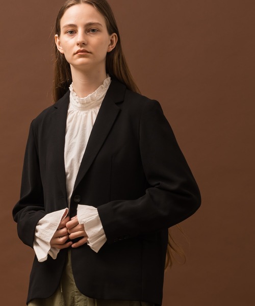 ALLUMER（アリュメール）の「ワッシャーコットンフリルカフスリーブ（シャツ/ブラウス・レディース・ホワイト/ブラック・1）」の15枚目の写真