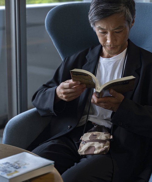 GLOBAL FORME CONCRETE（グローバルフォルムコンクリート）の「【stairs】SUSTAINA 02 ネックポーチ  スマホショルダー（ショルダーバッグ・メンズ・ベージュ/カーキ/インディゴブルー・FREE）」の21枚目の写真