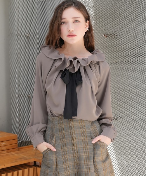 ASTORIA ODIER(アストリアオディール)の「配色リボンフリルギャザーブラウス(シャツ/ブラウス・レディース・アイボリー/グレイッシュベージュ/ピンクベージュ/ブラウン・MEDIUM)」の22枚目の写真