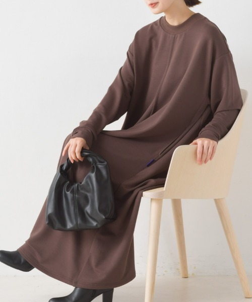 OMNES（オムネス）の「+3℃蓄熱ストレッチフレアワンピース長袖（ワンピース・レディース・パープル/ブラック/グリーン/ブラウン・FREE）」の3枚目の写真