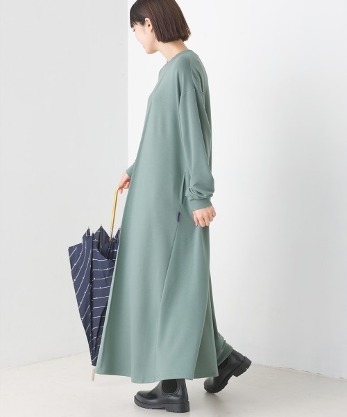 OMNES（オムネス）の「+3℃蓄熱ストレッチフレアワンピース長袖（ワンピース・レディース・パープル/ブラック/グリーン/ブラウン・FREE）」の6枚目の写真