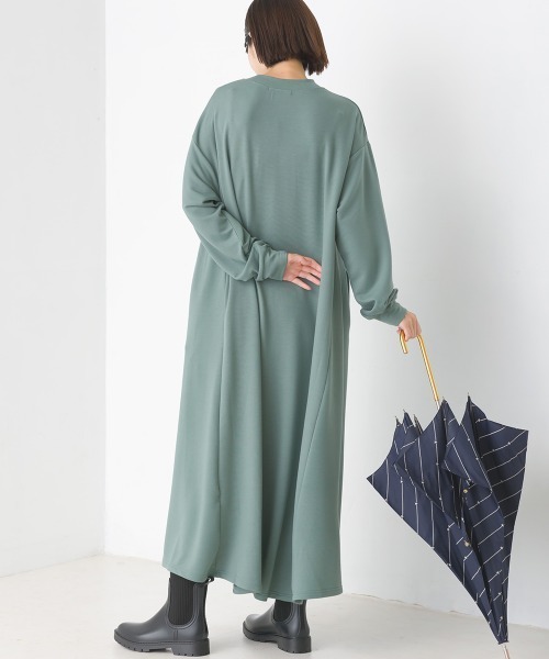 OMNES（オムネス）の「+3℃蓄熱ストレッチフレアワンピース長袖（ワンピース・レディース・パープル/ブラック/グリーン/ブラウン・FREE）」の7枚目の写真