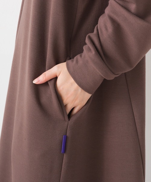 OMNES（オムネス）の「+3℃蓄熱ストレッチフレアワンピース長袖（ワンピース・レディース・パープル/ブラック/グリーン/ブラウン・FREE）」の22枚目の写真