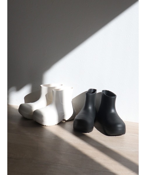 HEILIS（ヘイリス）の「《hideka select》アンクルブーツ / ショートブーツ（ブーツ・レディース・ホワイト/ブラック・25.5/24.5/23.5）」の14枚目の写真