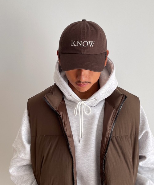 CANAL JEAN（キャナルジーン）の「smileyranna × THE BEST CAFE "KNOW HOW"ロゴCAP（キャップ・レディース・ブラウン・ONE SIZE）」の5枚目の写真