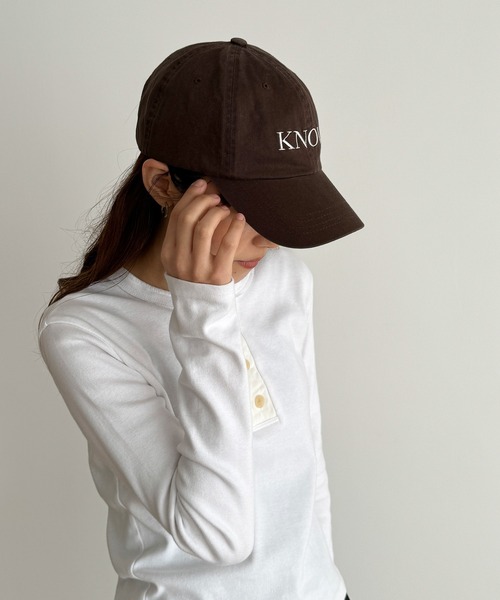 CANAL JEAN（キャナルジーン）の「smileyranna × THE BEST CAFE "KNOW HOW"ロゴCAP（キャップ・レディース・ブラウン・ONE SIZE）」の14枚目の写真