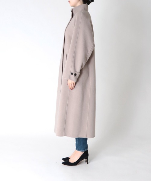 Jines（ジネス）の「シャルム加工ウールリバースタンドネックコート（その他アウター・レディース・ベージュ系/モカ・38）」の4枚目の写真