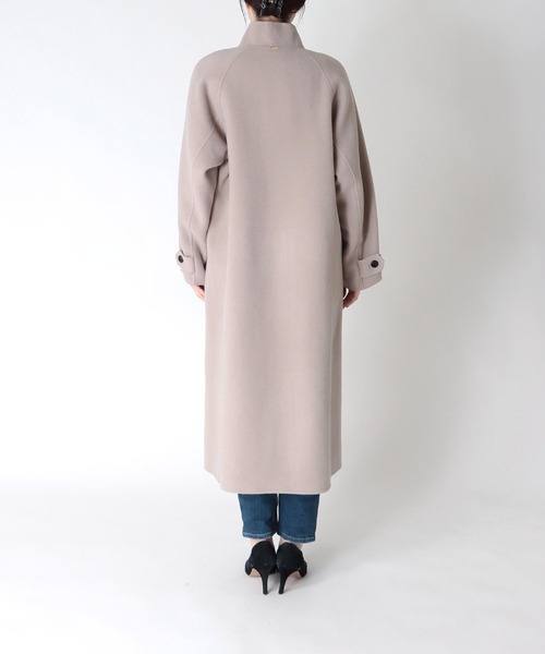 Jines（ジネス）の「シャルム加工ウールリバースタンドネックコート（その他アウター・レディース・ベージュ系/モカ・38）」の5枚目の写真