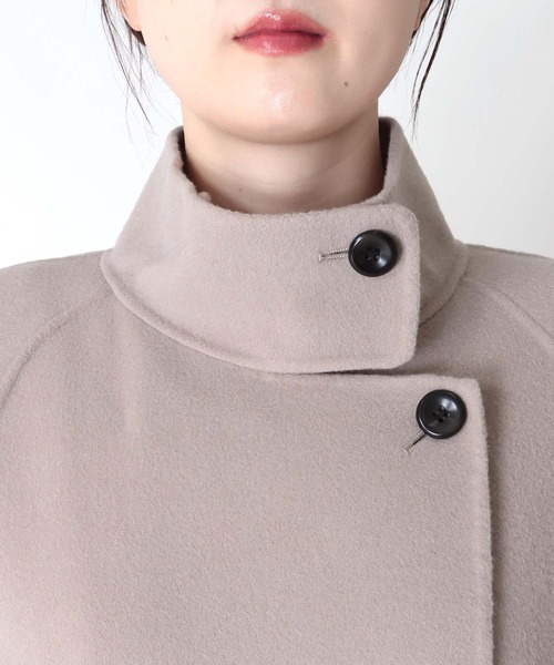 Jines（ジネス）の「シャルム加工ウールリバースタンドネックコート（その他アウター・レディース・ベージュ系/モカ・38）」の7枚目の写真