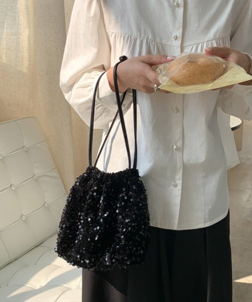 Ritzy（リッツィー）の「スパンコール巾着ショルダーバッグ（ショルダーバッグ・レディース・シルバー/ブラック系2/ブラック系1・FREE）」の12枚目の写真