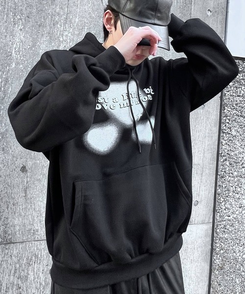 Figments（フィグメンツ）の「lovememoreビッグパーカー（パーカー・レディース・ブラック・FREE）」の12枚目の写真